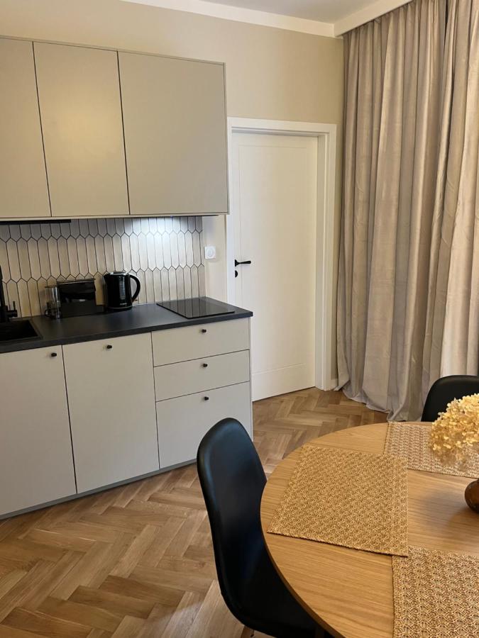 Luna Apartment Varsóvia Exterior foto